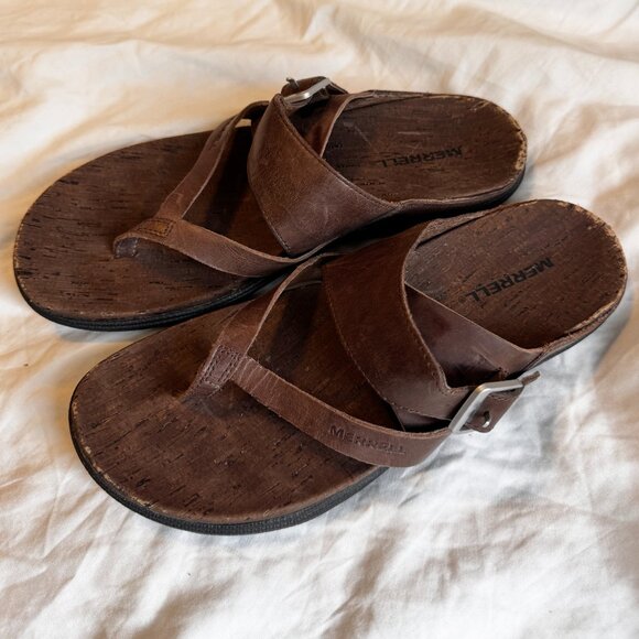 Women's Around Town Thong Buckle Sandals Brown - Picture 6 of 7